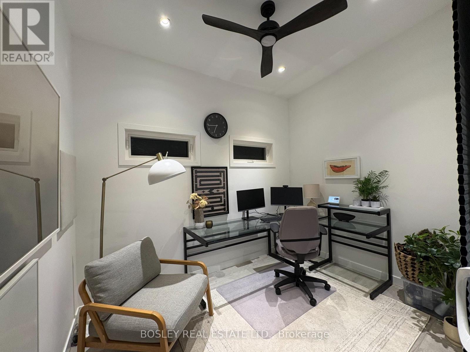 19 Thursfield Crescent, Toronto, Ontario  M4G 2N4 - Photo 18 - C12797194