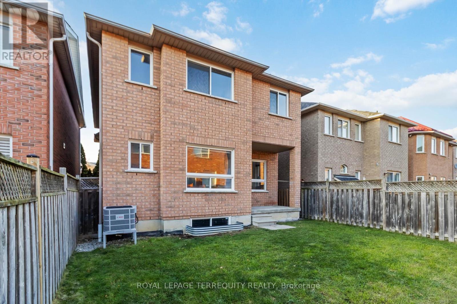 1096 Galesway Boulevard, Mississauga, Ontario  L5V 2T6 - Photo 38 - W12796656