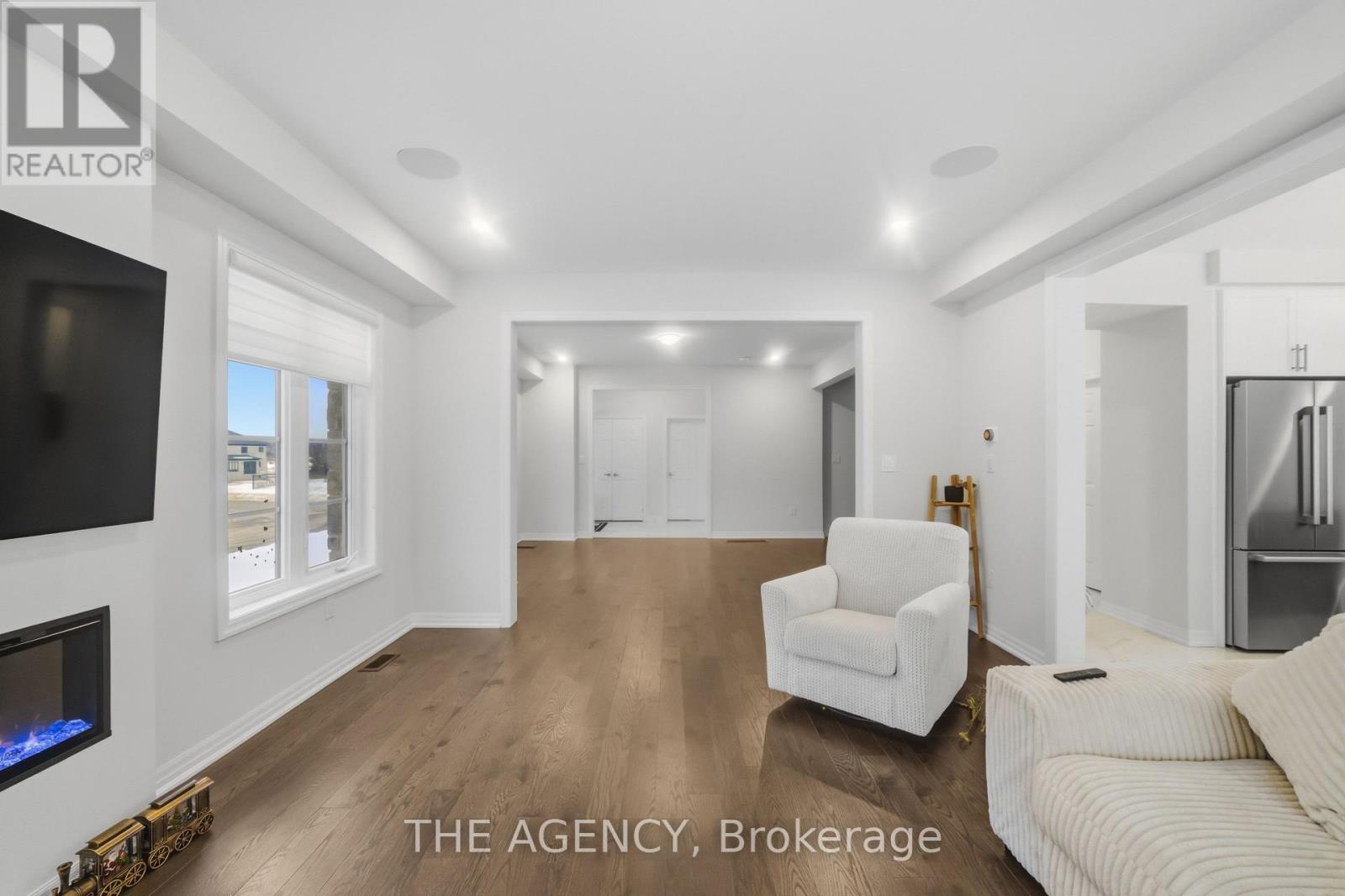 134 Flood Avenue, Clarington, Ontario  L1B 0W6 - Photo 5 - E12797136