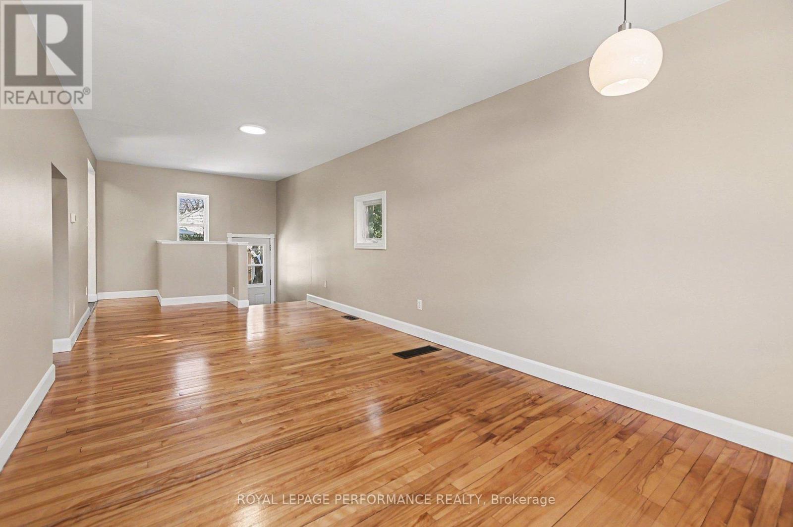 975 Sheridan Avenue, Ottawa, Ontario  K1Z 6M4 - Photo 10 - X12756648