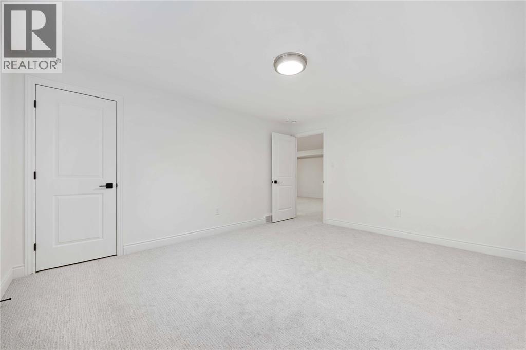 102 Leneve Street, Lambton Shores, Ontario  N0N 1J0 - Photo 17 - 26002787