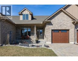 102 Leneve STREET, Lambton Shores, Ontario