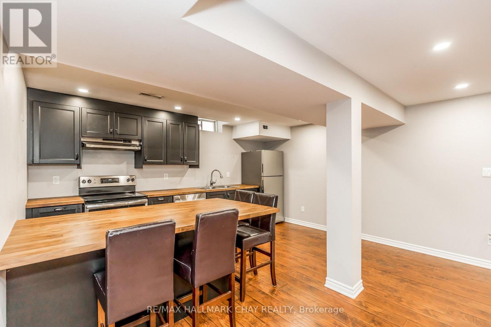 Lower - 160 Golden Gate Circle, Vaughan (Sonoma Heights), Ontario  L4H 1N6 - Photo 11 - N12797238