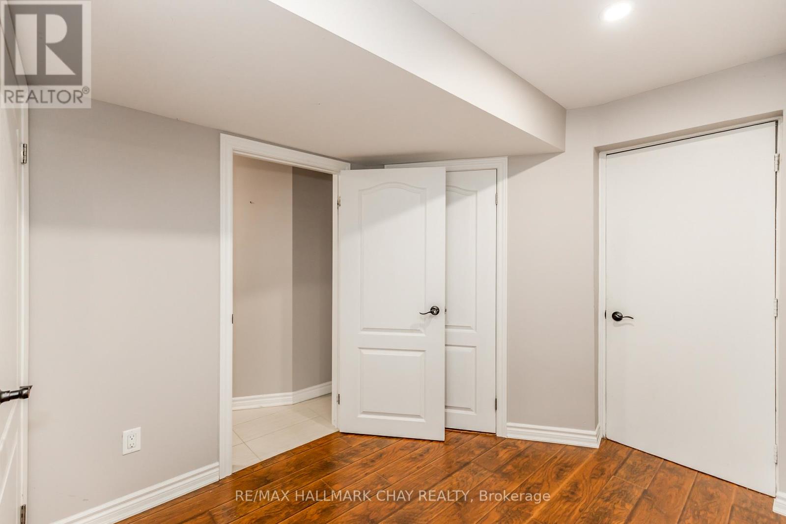 Lower - 160 Golden Gate Circle, Vaughan (Sonoma Heights), Ontario  L4H 1N6 - Photo 22 - N12797238