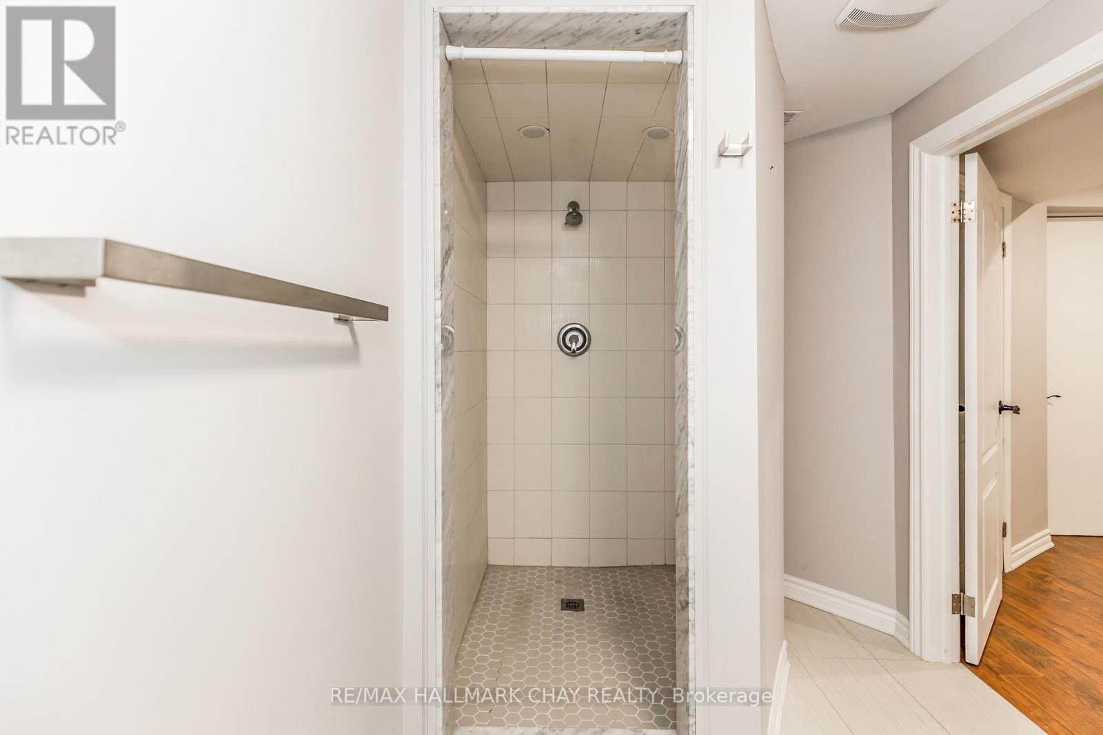 Lower - 160 Golden Gate Circle, Vaughan (Sonoma Heights), Ontario  L4H 1N6 - Photo 26 - N12797238