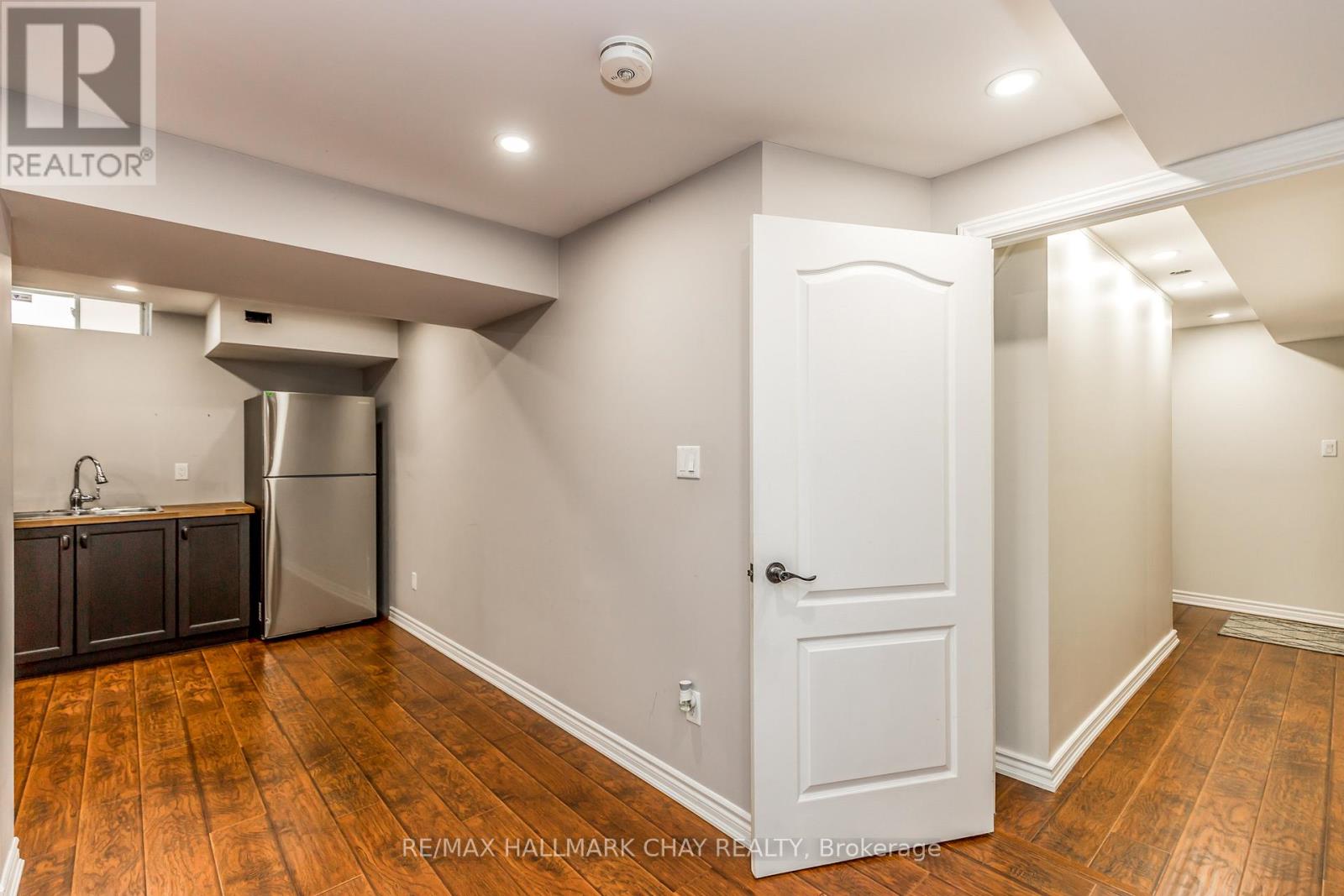 Lower - 160 Golden Gate Circle, Vaughan (Sonoma Heights), Ontario  L4H 1N6 - Photo 7 - N12797238