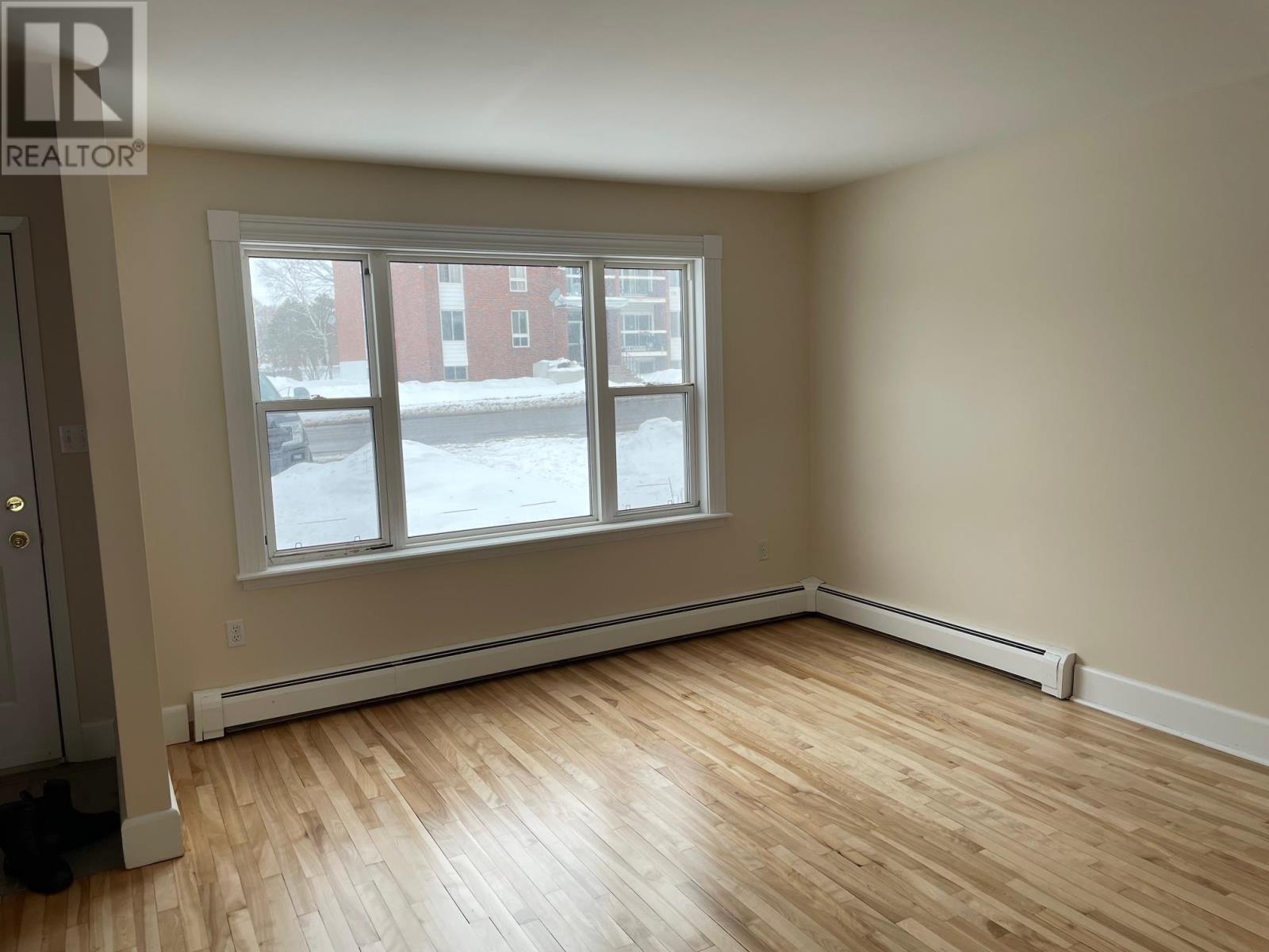 16 Belvedere Avenue, Charlottetown, Prince Edward Island  C1A 6A8 - Photo 4 - 202602952