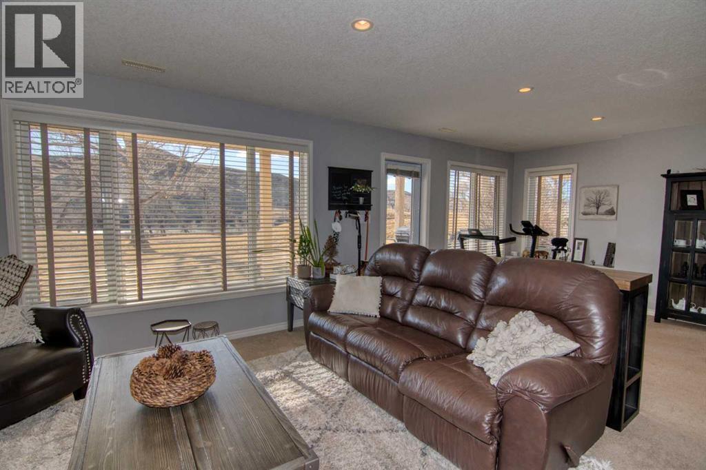 325 Canyon Boulevard W, Lethbridge, Alberta  T1K 6V2 - Photo 20 - A2286467