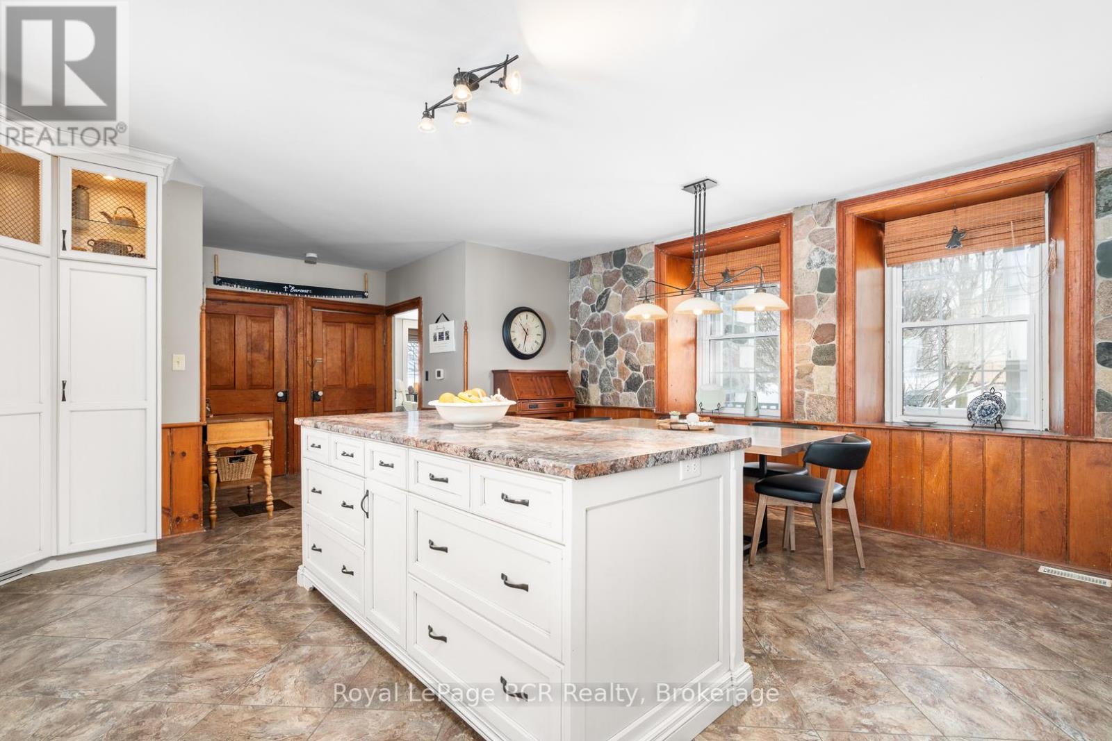 071605 10th Side Road, West Grey, Ontario  N0G 1C0 - Photo 11 - X12796530