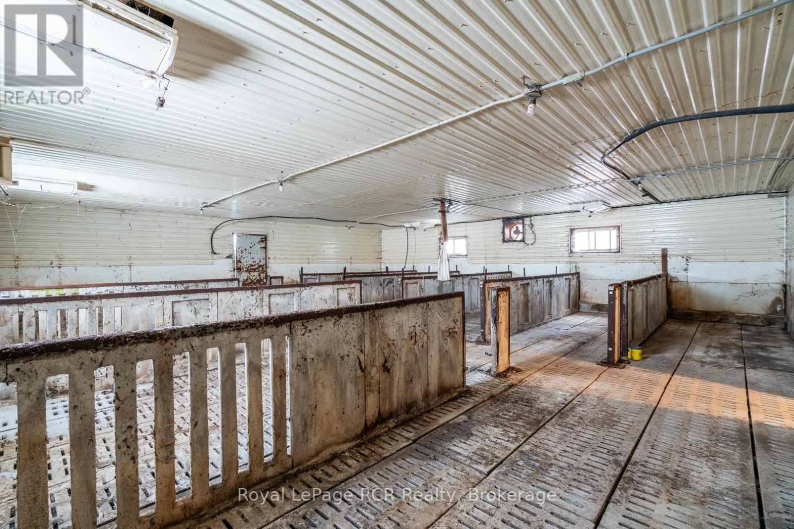 071605 10th Side Road, West Grey, Ontario  N0G 1C0 - Photo 33 - X12796530