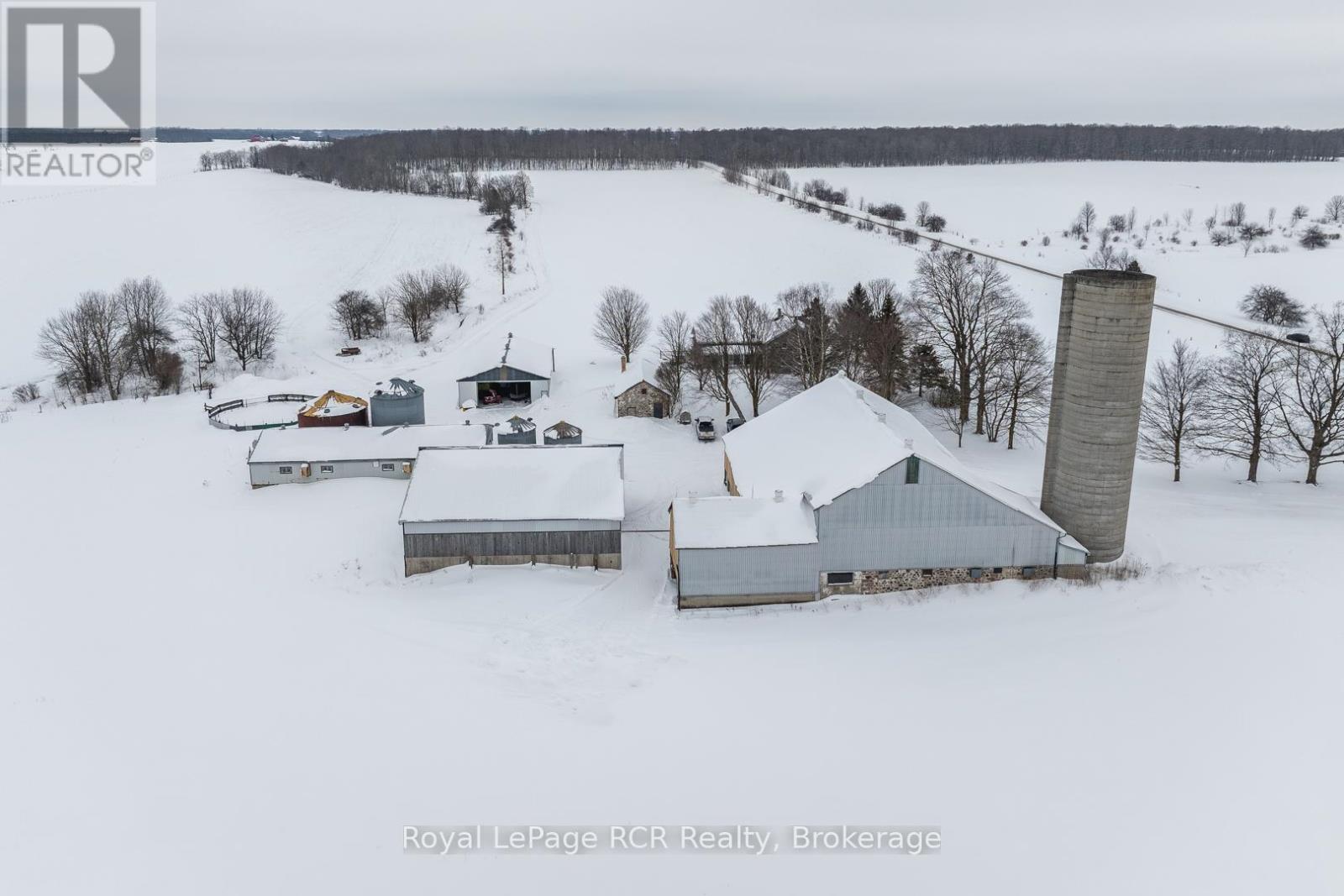071605 10th Side Road, West Grey, Ontario  N0G 1C0 - Photo 5 - X12796530