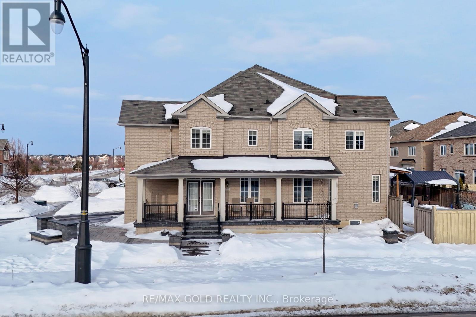 27 Brentwick Drive, Brampton (Credit Valley), Ontario  L6X 5G1 - Photo 4 - W12797118