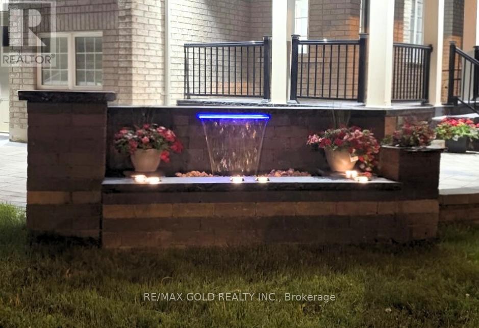 27 Brentwick Drive, Brampton (Credit Valley), Ontario  L6X 5G1 - Photo 6 - W12797118