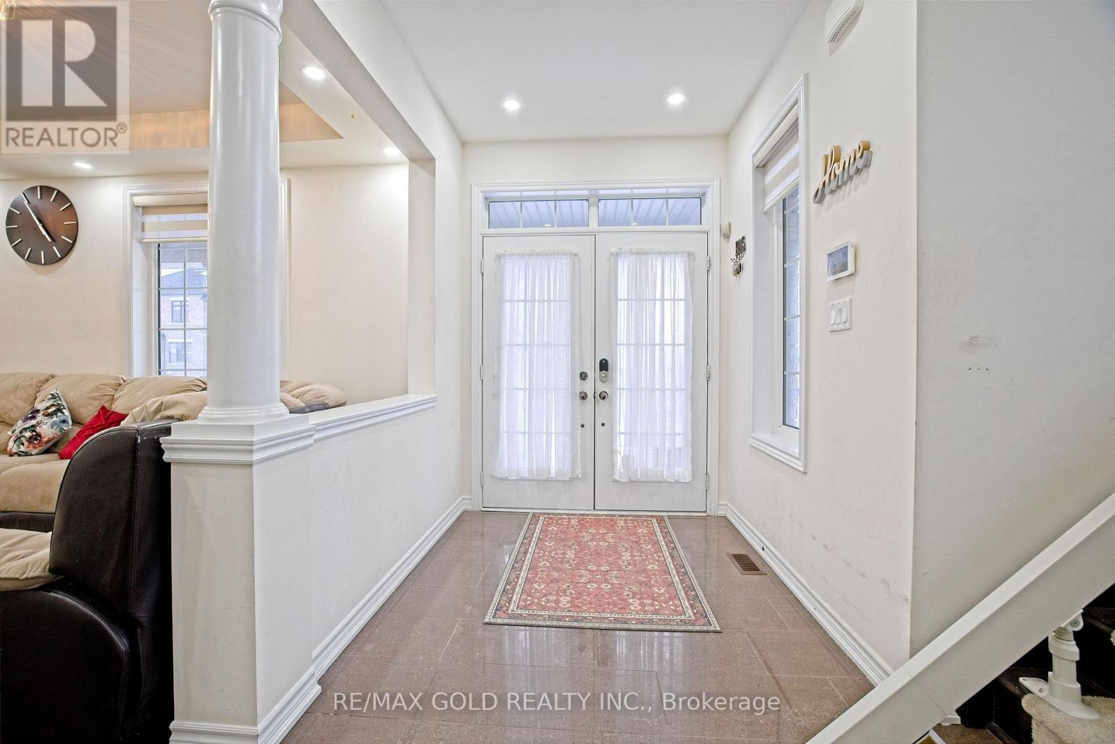 27 Brentwick Drive, Brampton (Credit Valley), Ontario  L6X 5G1 - Photo 7 - W12797118