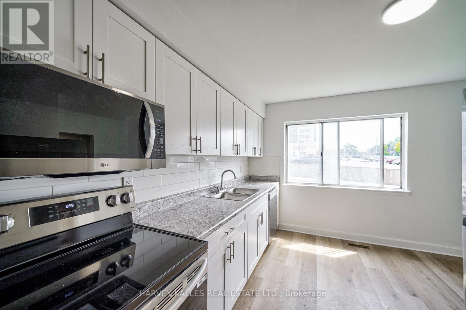 Th102 - 2012 Sheppard Avenue W, Toronto, Ontario  M3N 1A2 - Photo 11 - W12797162