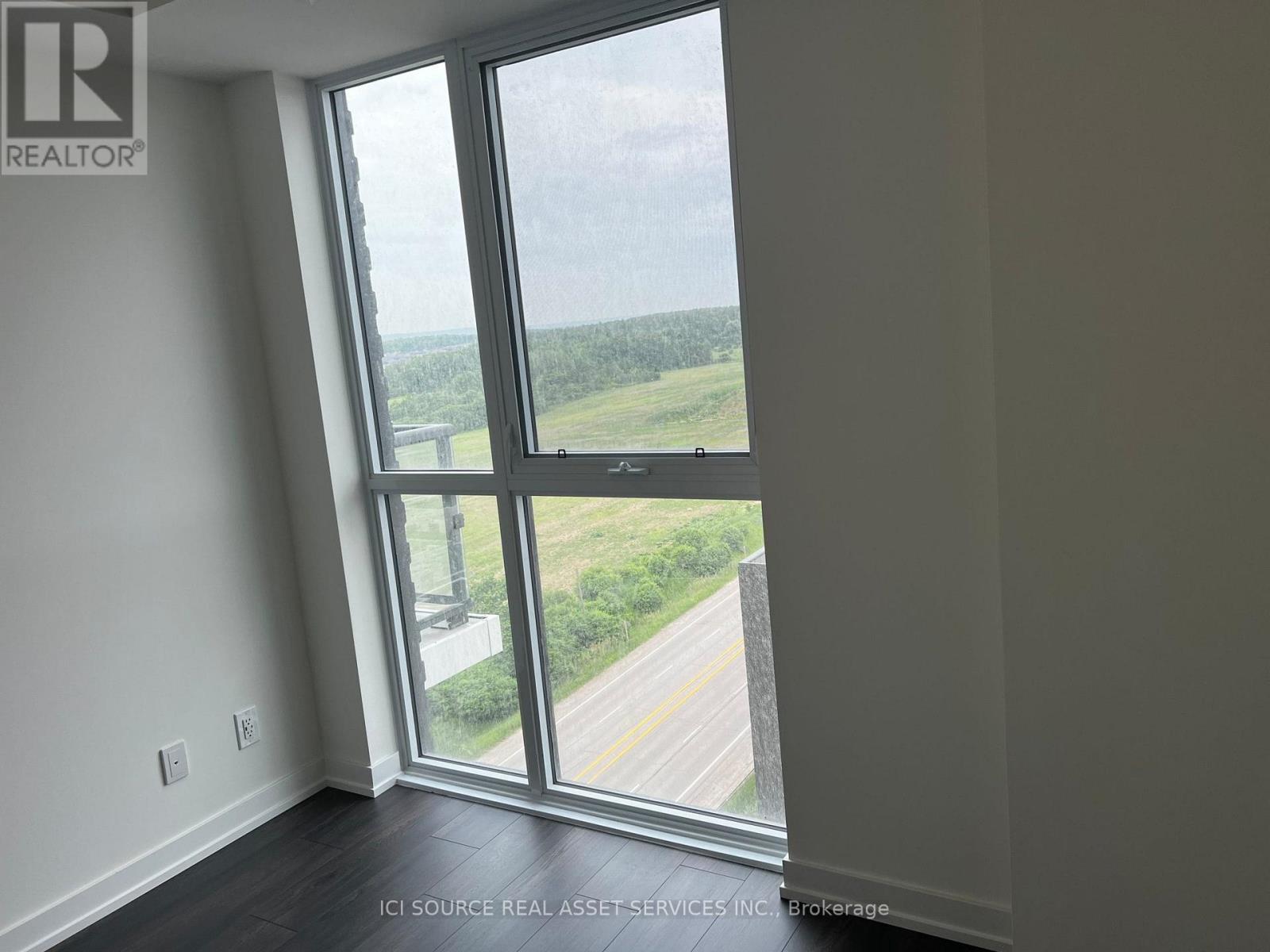 1208 - 335 Wheat Boom Drive, Oakville, Ontario  L6H 0P4 - Photo 2 - W12797178