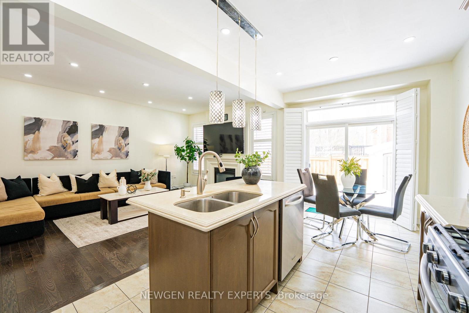 38 Bonnie Braes Drive, Brampton, Ontario  L6Y 0Y5 - Photo 14 - W12797260