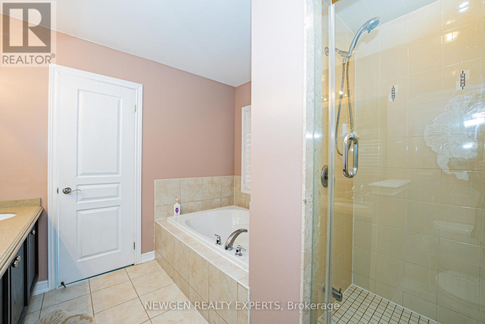 38 Bonnie Braes Drive, Brampton, Ontario  L6Y 0Y5 - Photo 22 - W12797260