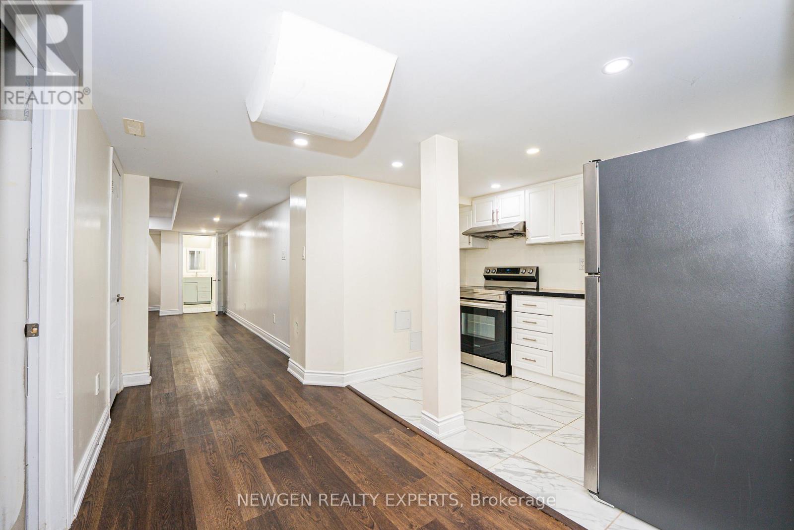 38 Bonnie Braes Drive, Brampton, Ontario  L6Y 0Y5 - Photo 37 - W12797260