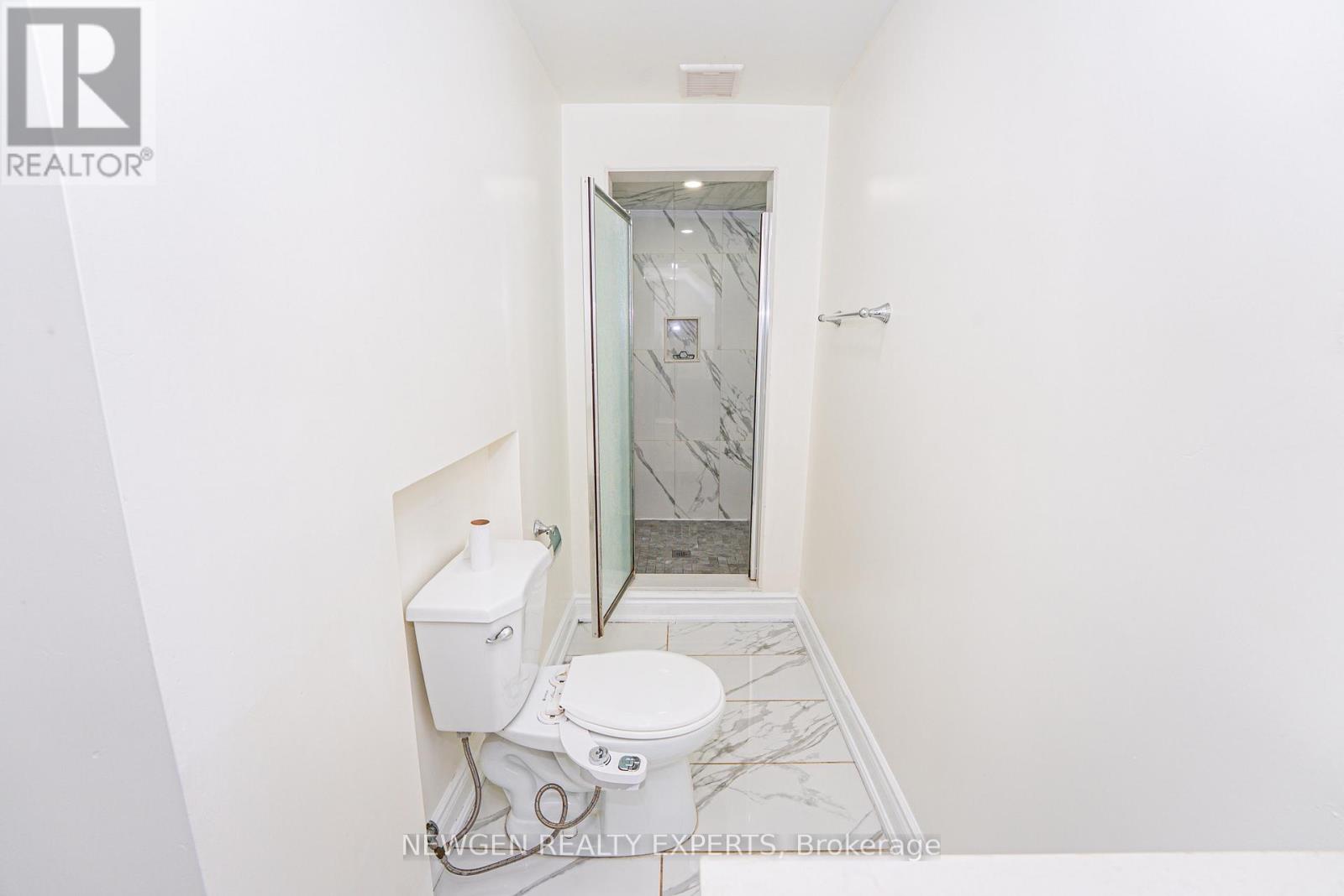 38 Bonnie Braes Drive, Brampton, Ontario  L6Y 0Y5 - Photo 43 - W12797260