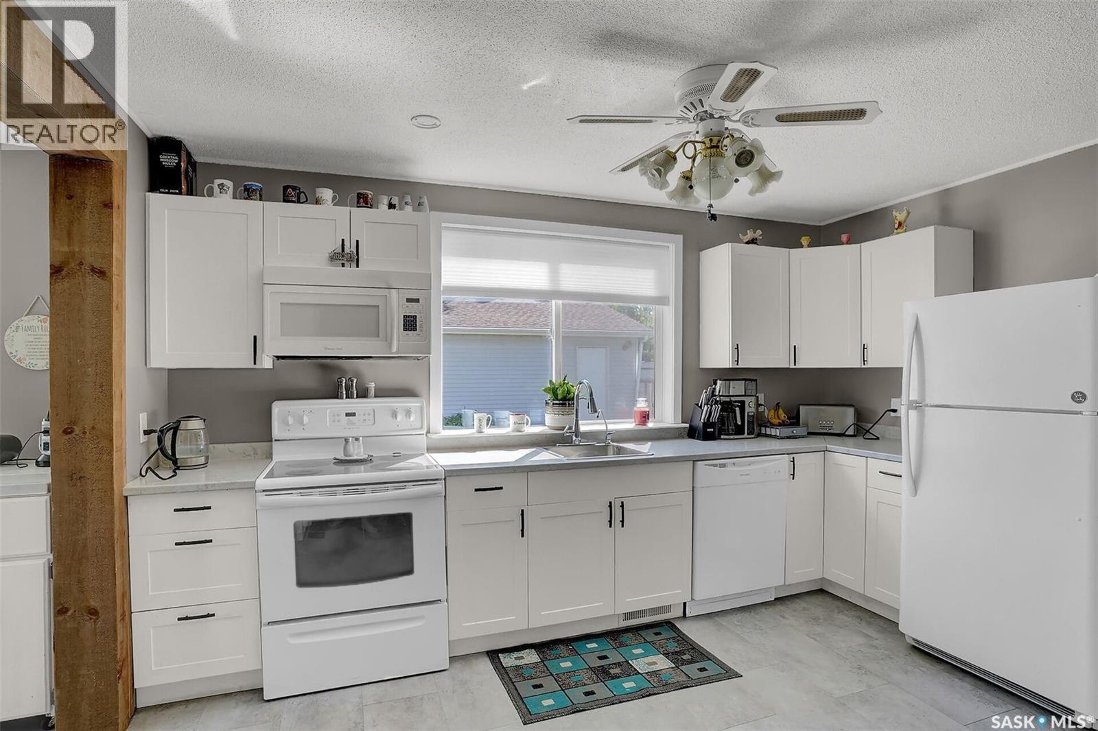 503 Qu'appelle Avenue, Earl Grey, Saskatchewan  S0G 1J0 - Photo 10 - SK028774