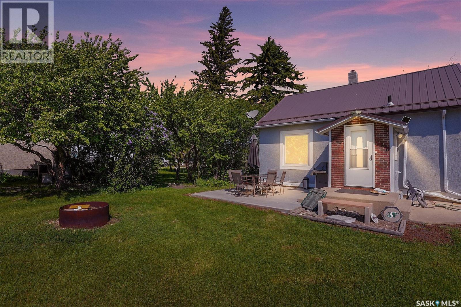 503 Qu'appelle Avenue, Earl Grey, Saskatchewan  S0G 1J0 - Photo 4 - SK028774