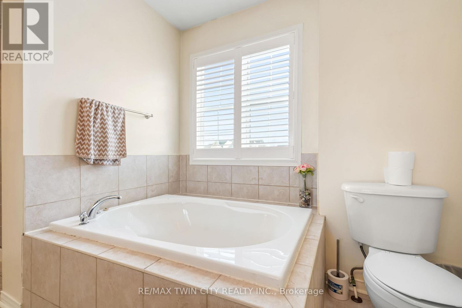 199 Blackburn Drive, Brantford, Ontario  N3T 0A9 - Photo 34 - X12797100