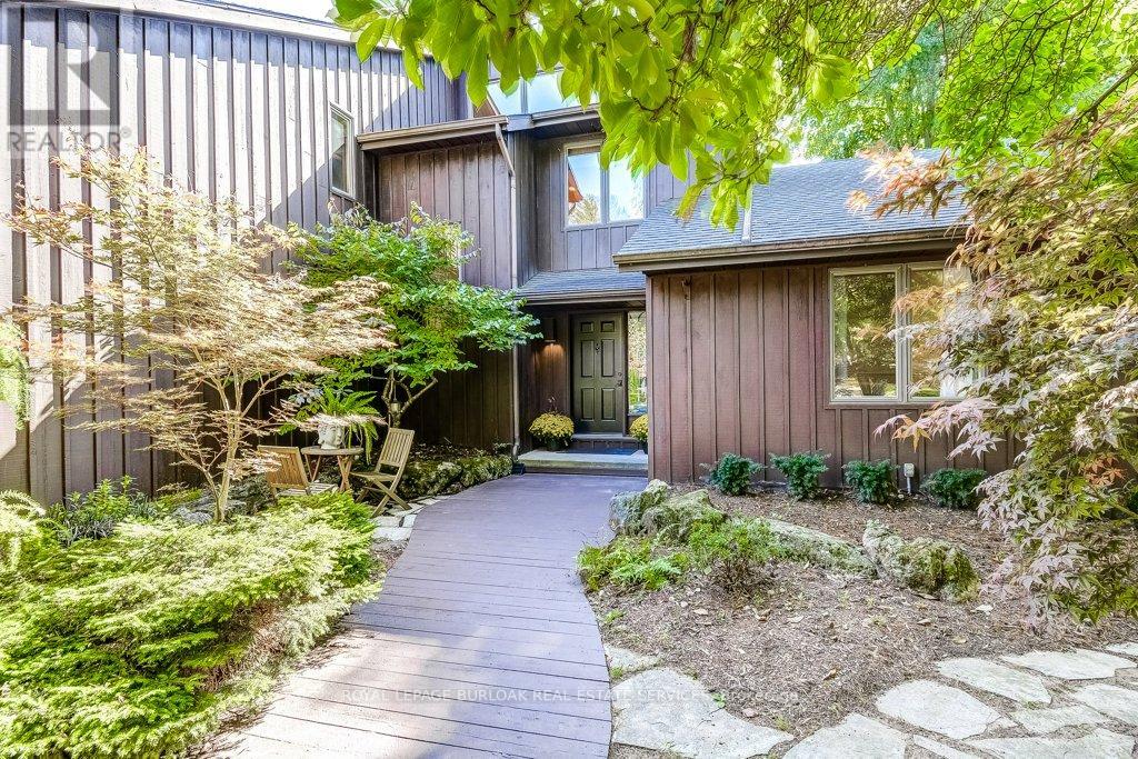 9 Foresthill Crescent, Pelham, Ontario  L0S 1E1 - Photo 5 - X12797142