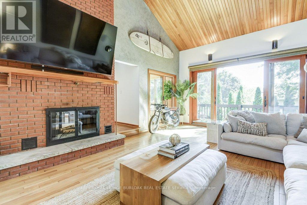 9 Foresthill Crescent, Pelham, Ontario  L0S 1E1 - Photo 7 - X12797142