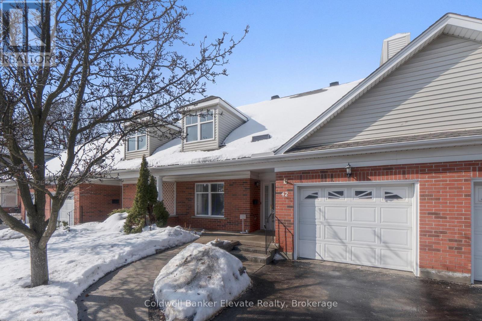42 - 2705 Kingsway Drive, Kitchener, Ontario  N2C 2T2 - Photo 4 - X12797172