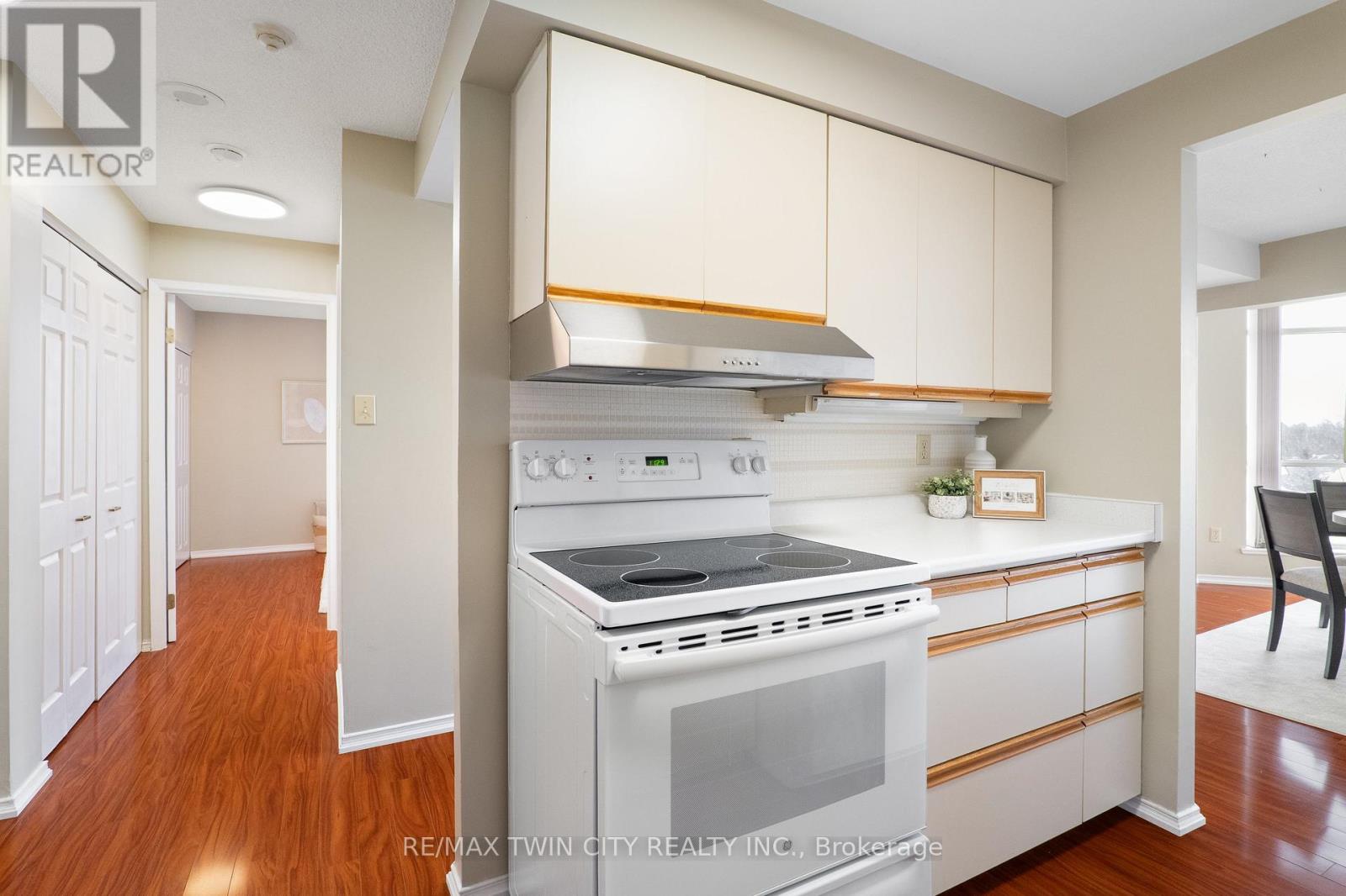 308 - 1414 King Street E, Kitchener, Ontario  N2G 4T8 - Photo 11 - X12797236