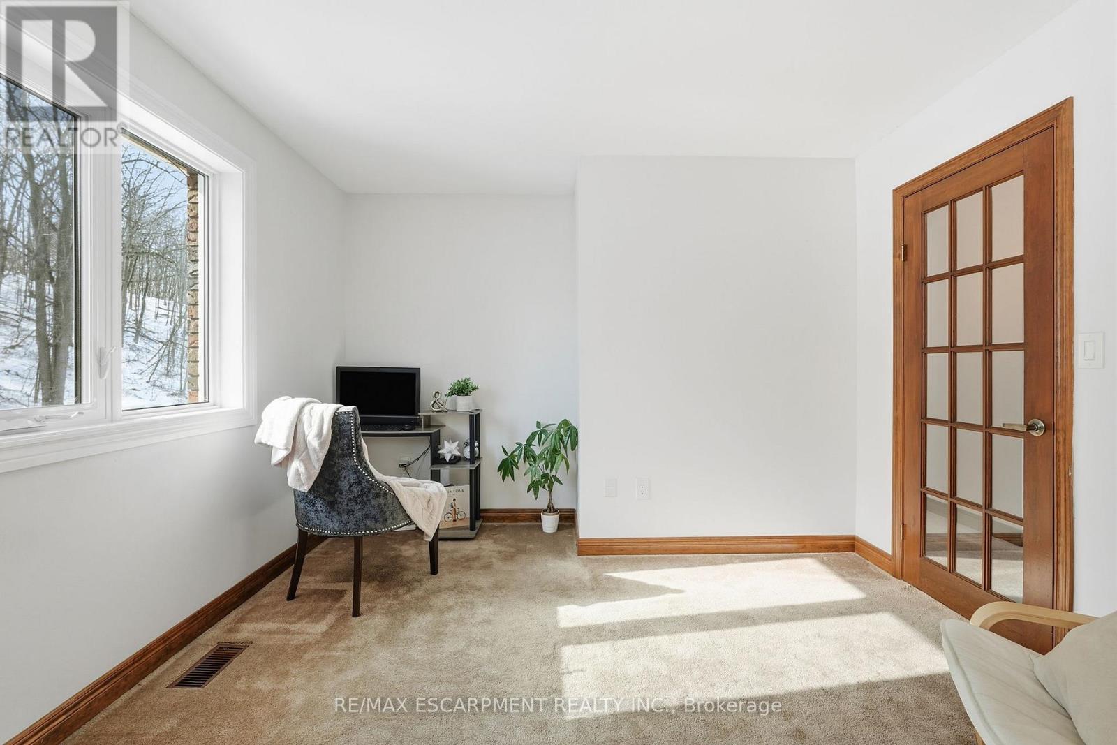 29 President Drive, Hamilton, Ontario  L8G 4H2 - Photo 19 - X12797244