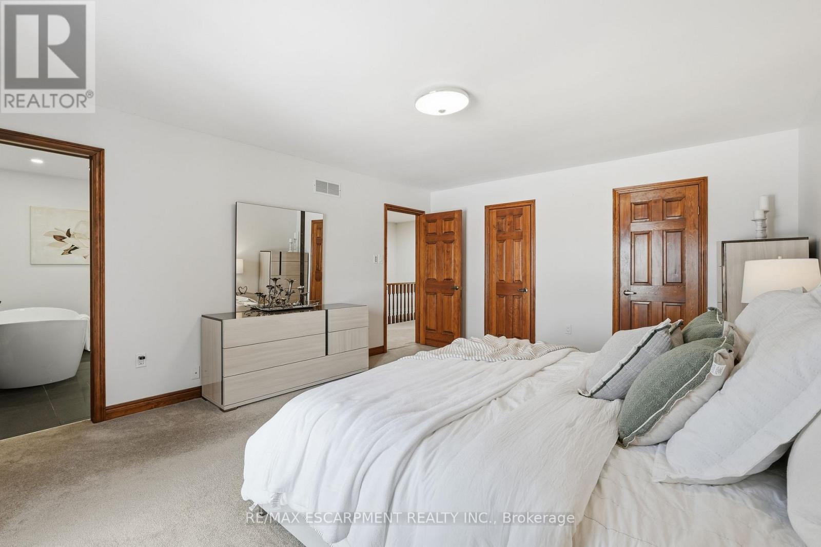 29 President Drive, Hamilton, Ontario  L8G 4H2 - Photo 24 - X12797244