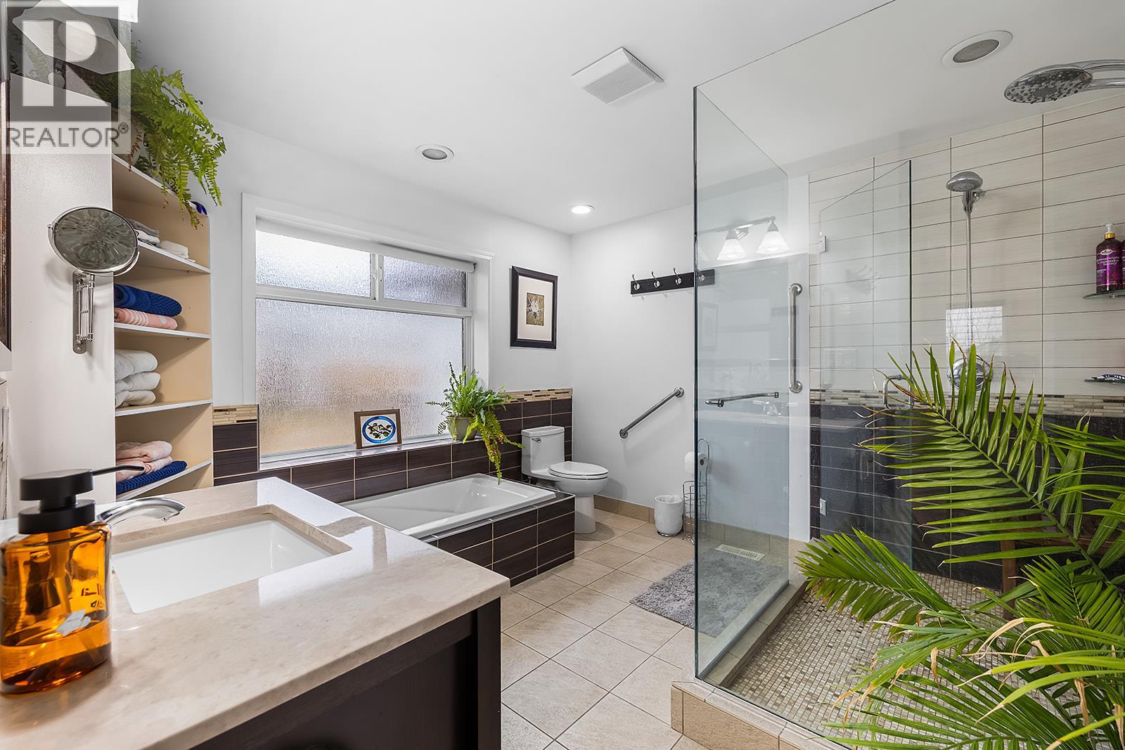 315 14th Avenue S, Cranbrook, British Columbia  V1C 2X5 - Photo 6 - 10375328