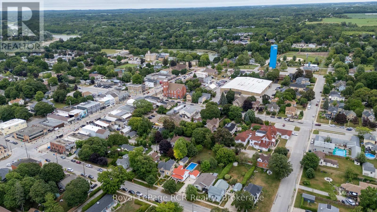 40 Grosvenor Street S, Saugeen Shores, Ontario N0H 2L0 - Photo 33 - X12797354