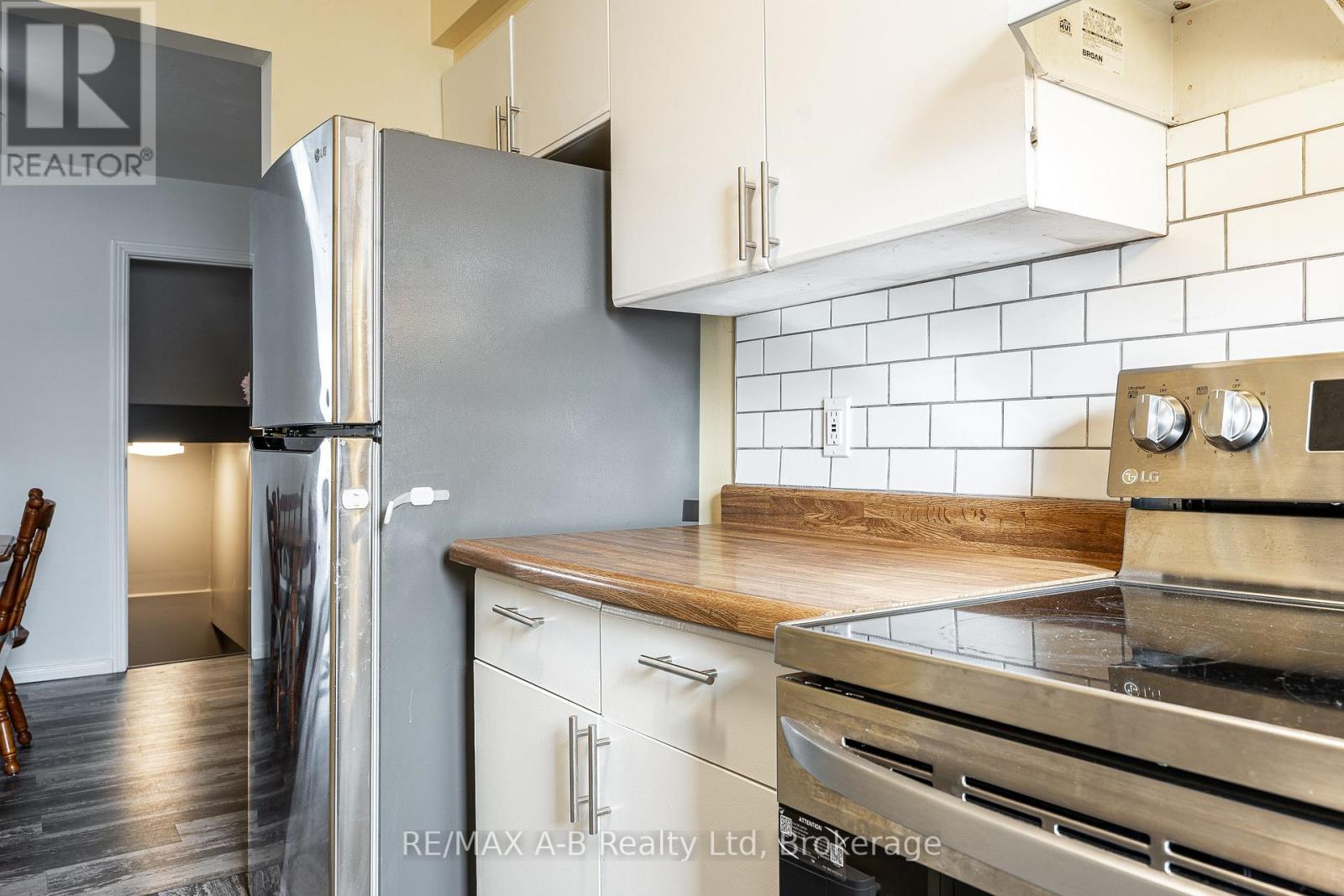 288 Church Street S, St. Marys, Ontario N4X 1B9 - Photo 10 - X12797474