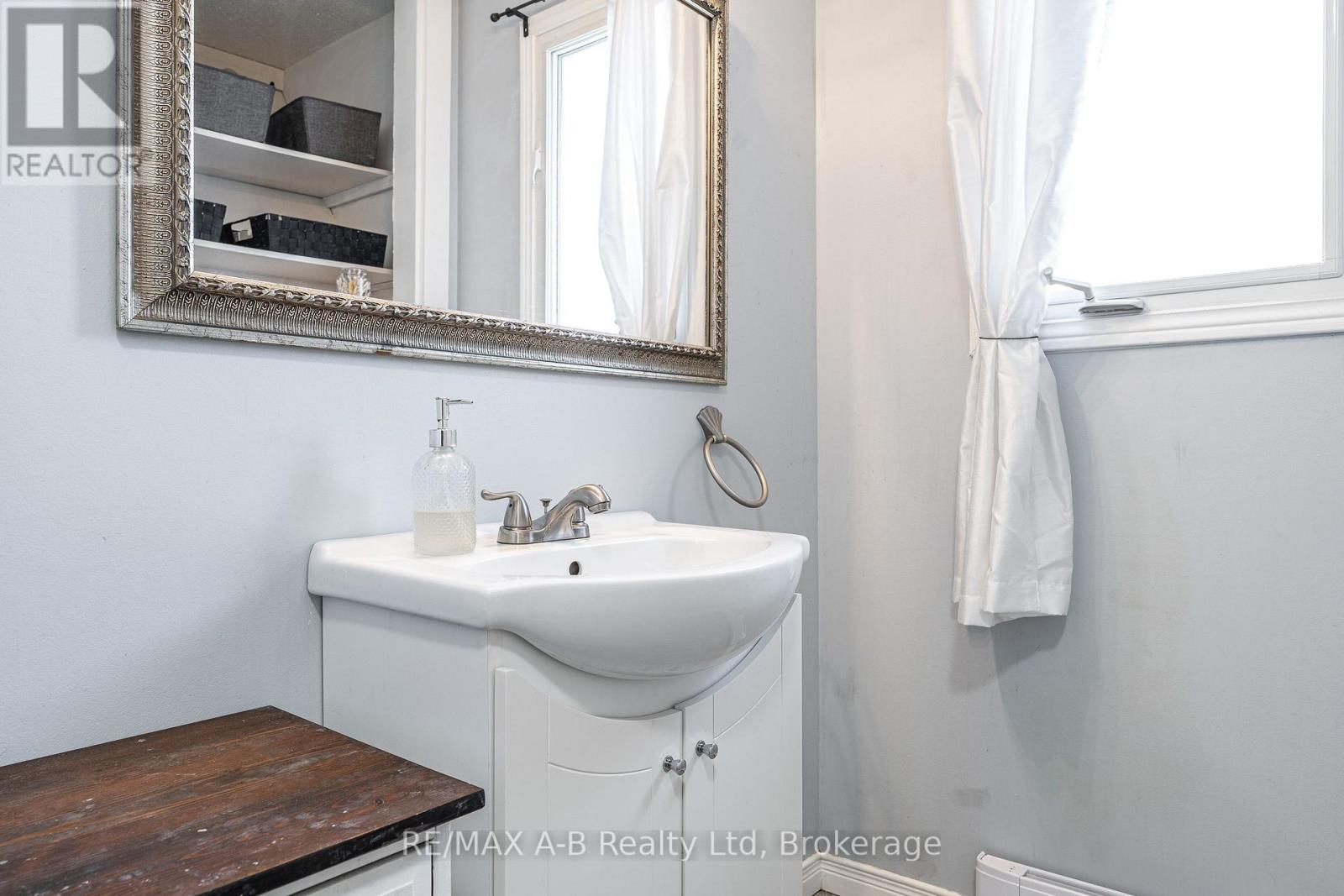 288 Church Street S, St. Marys, Ontario N4X 1B9 - Photo 30 - X12797474