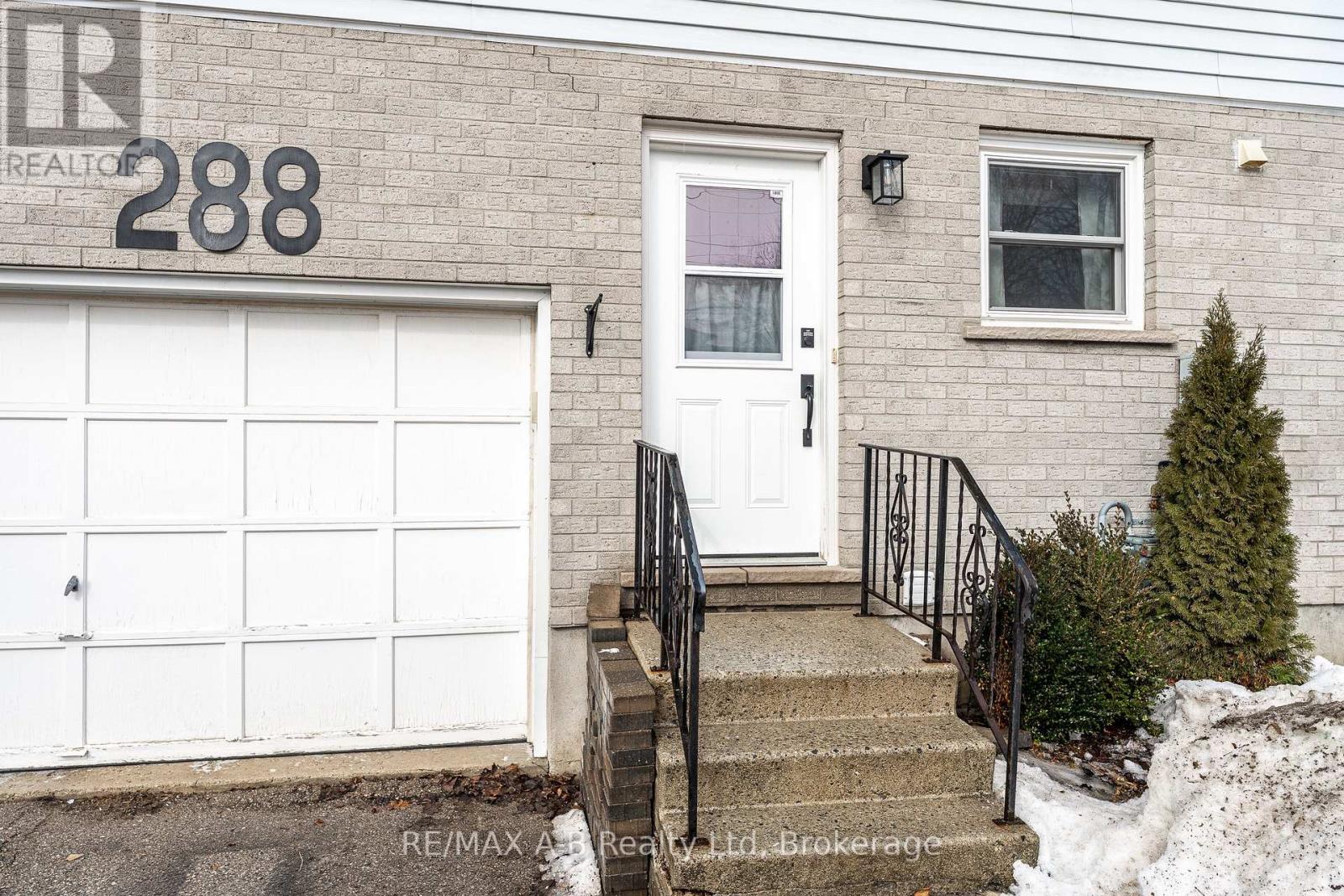 288 Church Street S, St. Marys, Ontario N4X 1B9 - Photo 4 - X12797474