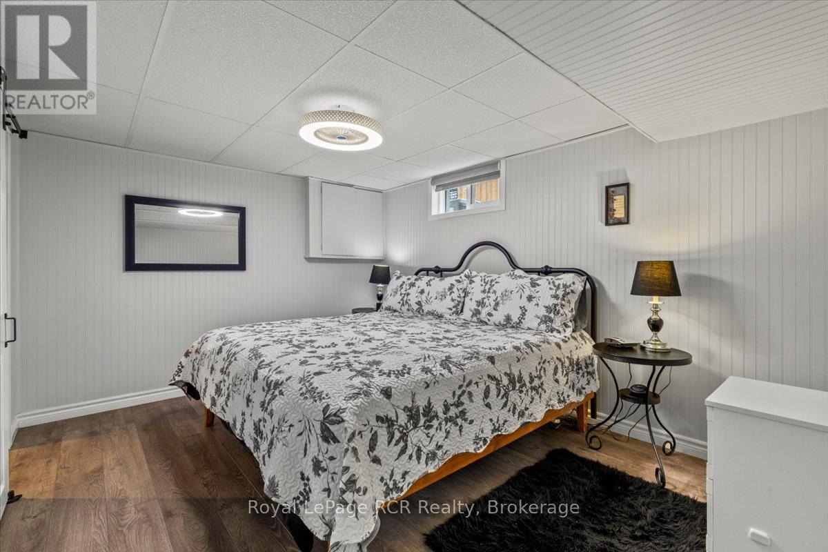 382 3rd Street, Hanover, Ontario  N4N 1B3 - Photo 16 - X12797492