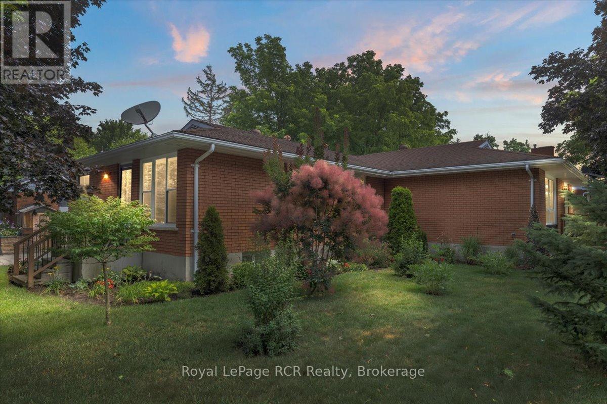 382 3rd Street, Hanover, Ontario  N4N 1B3 - Photo 38 - X12797492