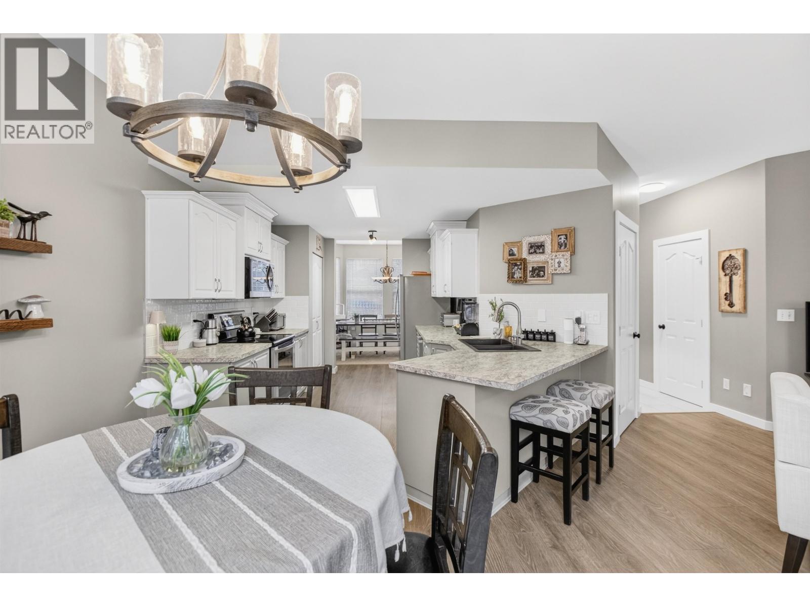 24387 101a Avenue, Maple Ridge, British Columbia  V2W 1W6 - Photo 9 - R3090671