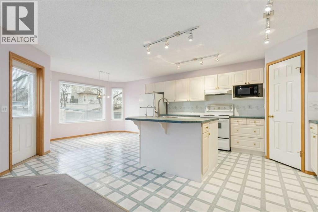 276 Hidden Valley Grove Nw, Calgary, Alberta  T3A 5W9 - Photo 10 - A2284083