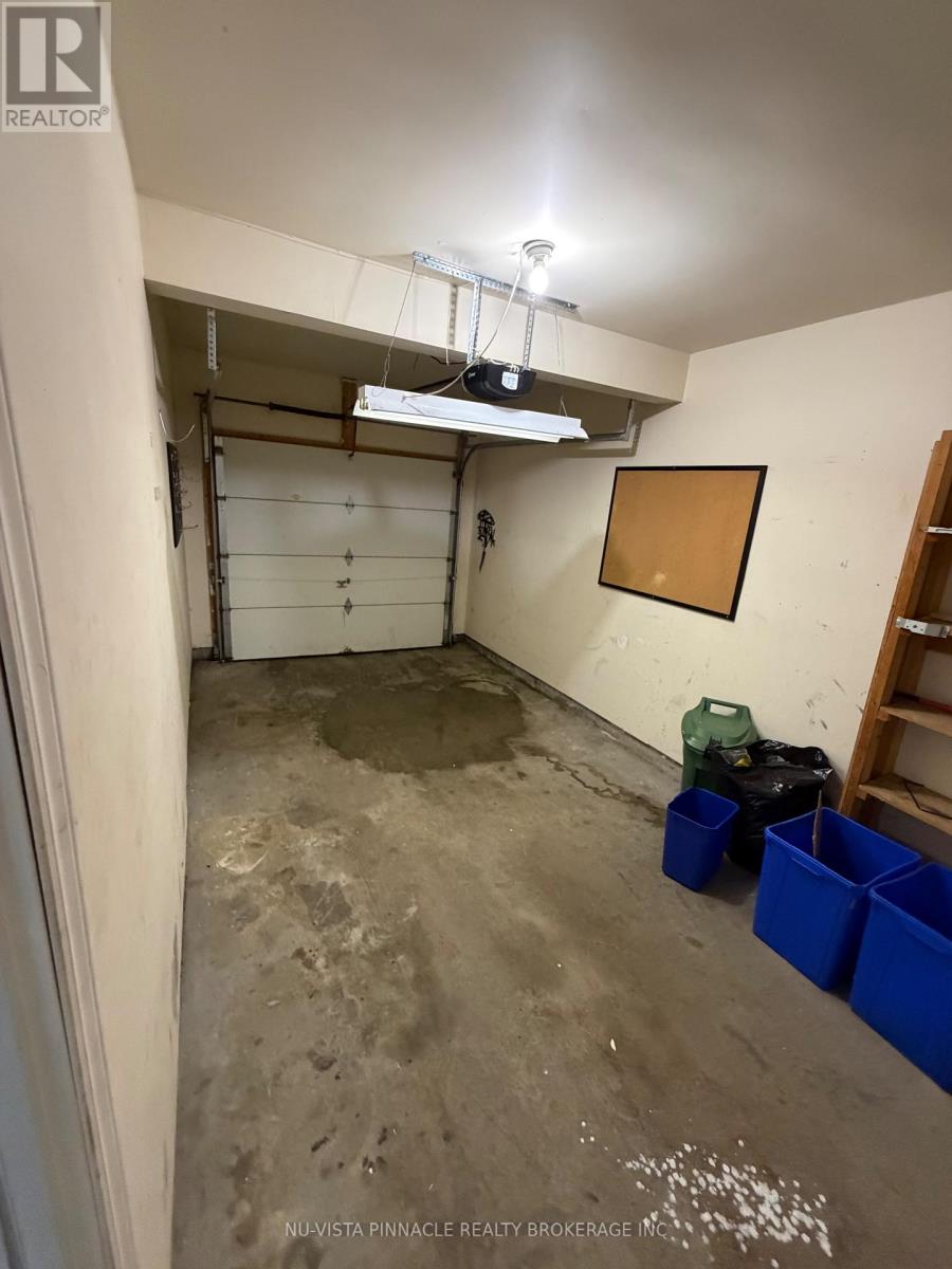 45 - 30 Clarendon Crescent, London South, Ontario  N6C 5Y2 - Photo 3 - X12797340