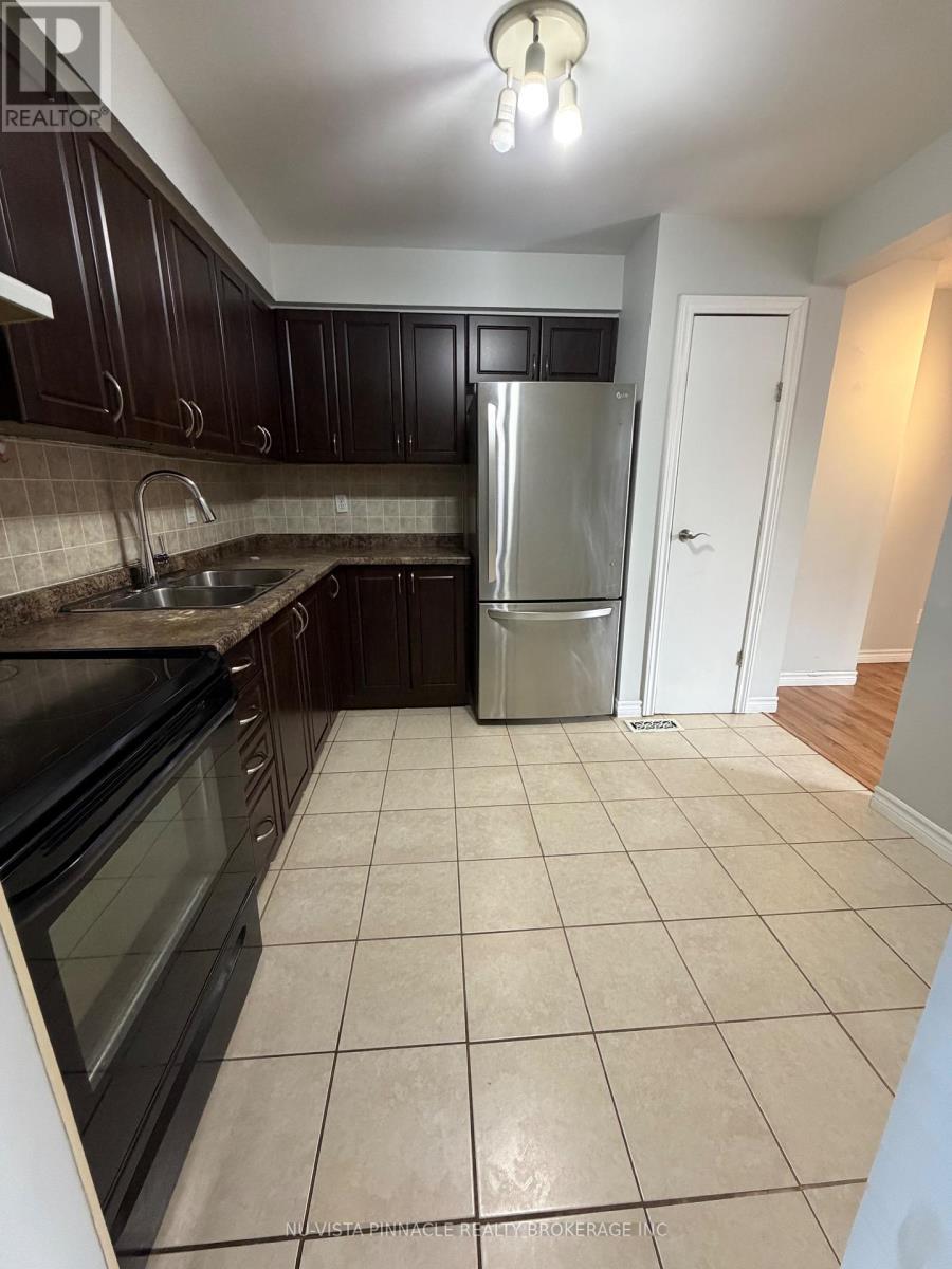 45 - 30 Clarendon Crescent, London South, Ontario  N6C 5Y2 - Photo 5 - X12797340