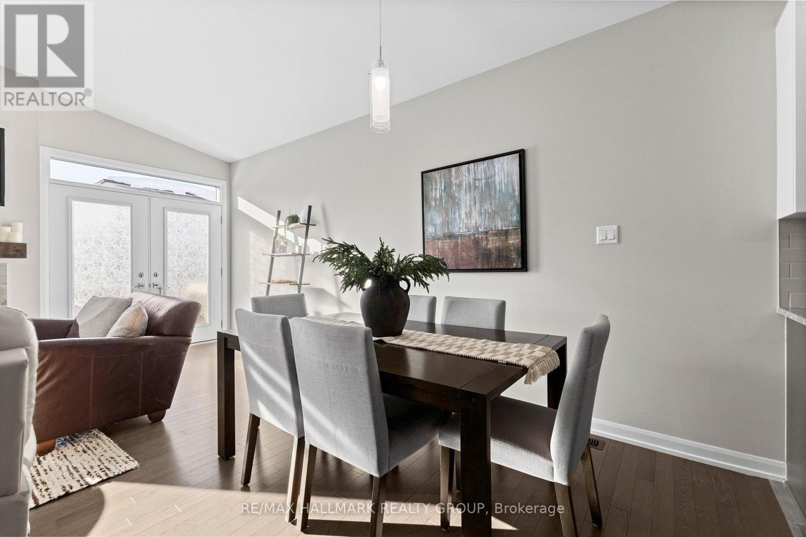 433 Sterling Avenue, Clarence-Rockland, Ontario  K4K 0M5 - Photo 12 - X12797294