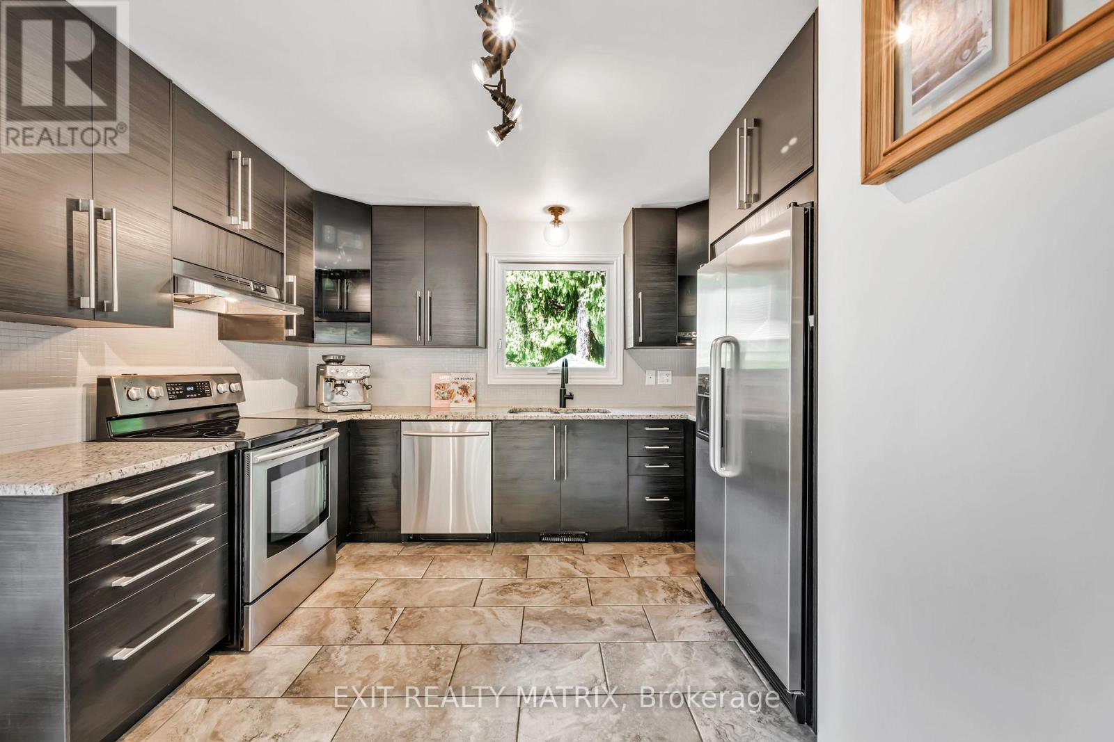 177 Hawthorne Avenue, Ottawa, Ontario  K1S 0B4 - Photo 12 - X12797336