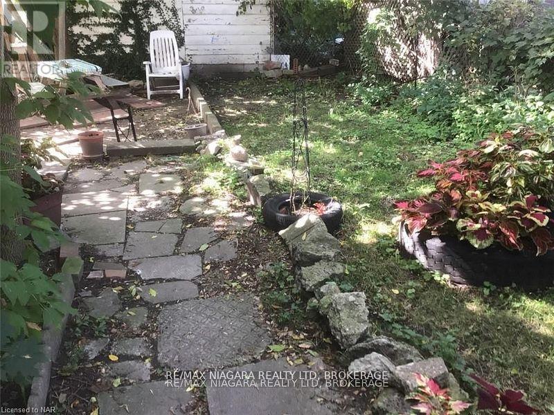 4541 Crysler Avenue, Niagara Falls, Ontario  L2E 3V5 - Photo 3 - X12797284