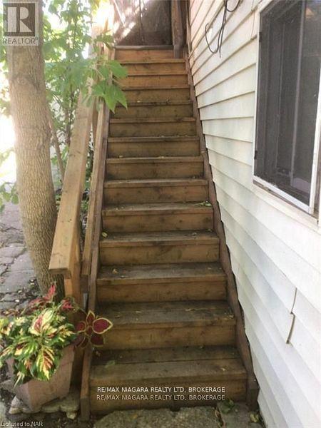 4541 Crysler Avenue, Niagara Falls, Ontario  L2E 3V5 - Photo 4 - X12797284