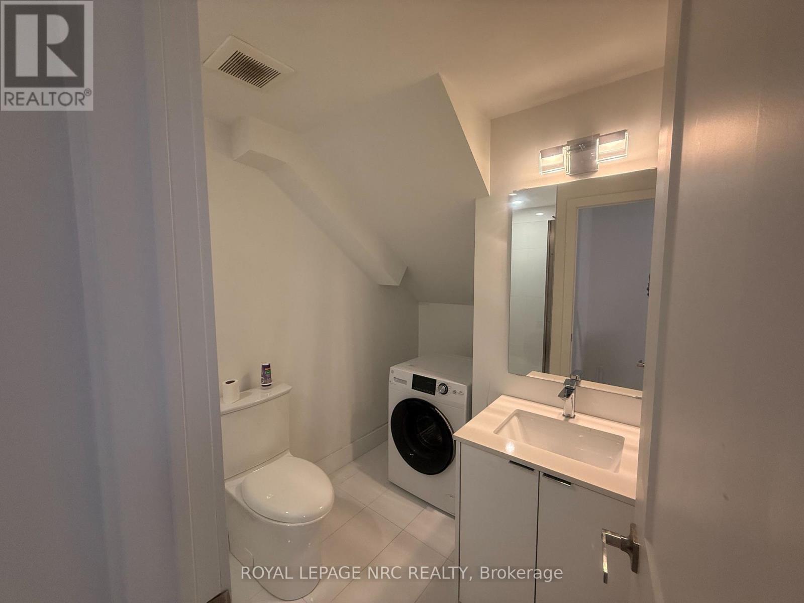 207 - 7277 Wilson Crescent, Niagara Falls, Ontario  L2G 4R8 - Photo 5 - X12797516