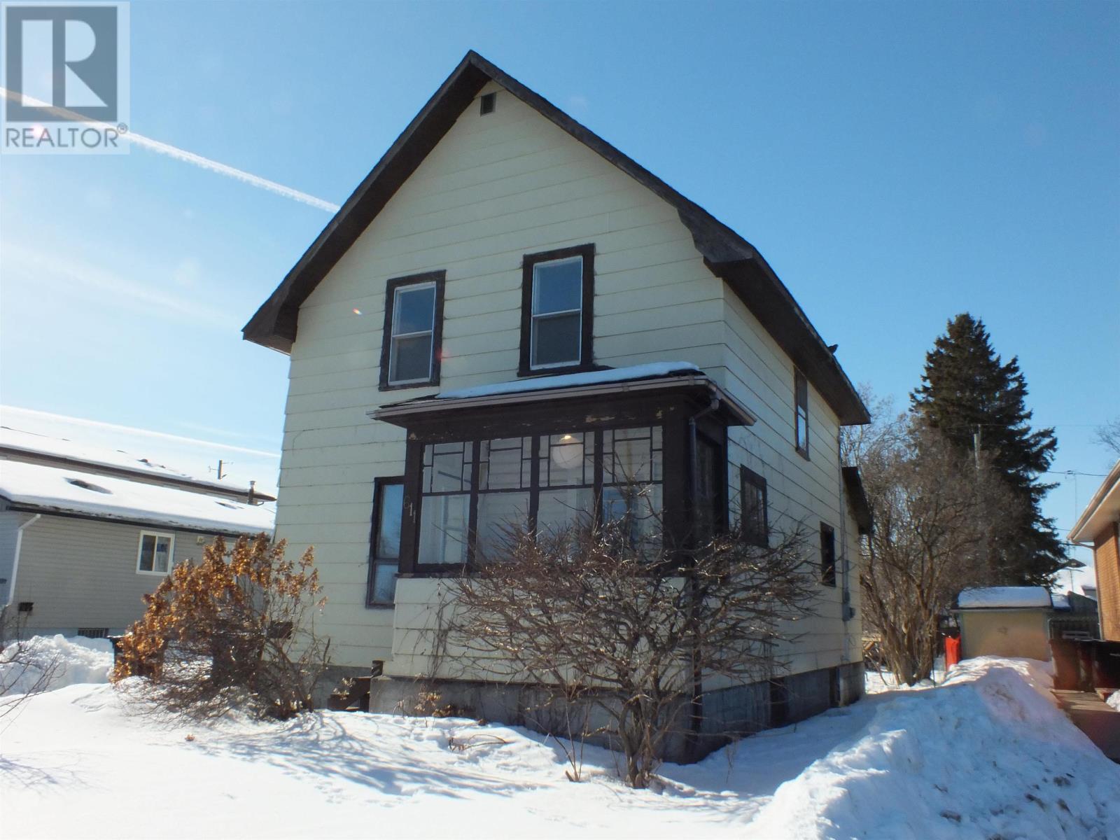 611 Vickers St, Thunder Bay, Ontario  P7C 4B6 - Photo 3 - TB2600253